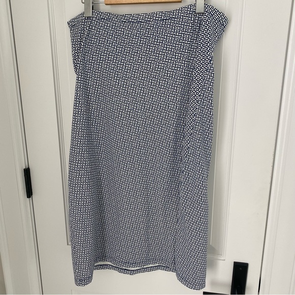 TOMMY BAHAMA dress - Picture 6 of 8